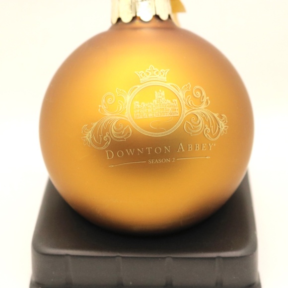 2013 Kurt Adler Downtown Abby Glass Globe Christmas Ornament Gold - Picture 2 of 13